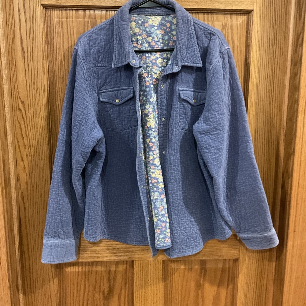 Quilted Corduroy Floral-Lined Shacket – Blue – Size M (Estimated)